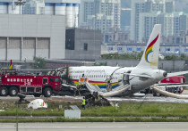 Смертельно опасный инцидент произошел с пассажирским самолетом, который загорелся при взлете на юго-западе Китая