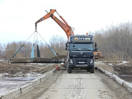 За ночь уровень воды под ним поднялся сразу на один метр