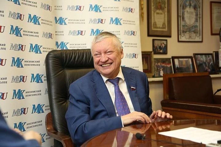 Экс-чемпион мира Карпов высказался об игре в шахматы против компьютера