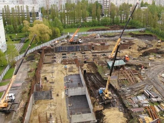 Глава Пензенского Минздрава проверил строительство лабораторно-диагностического онкологического корпуса