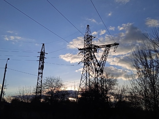 Энергетики ДНР подали напряжение на первые соцобъекты в Мариуполе