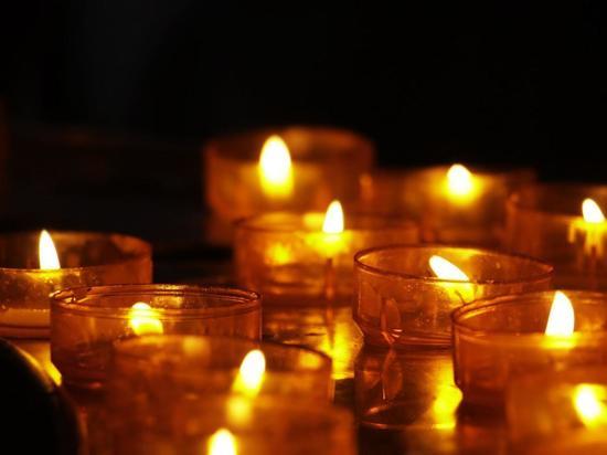 Память погибших в Донбассе новгородцев увековечат мемориальными досками