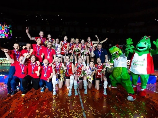 Калининградский «Локомотив» стал чемпионом России женскому волейболу
