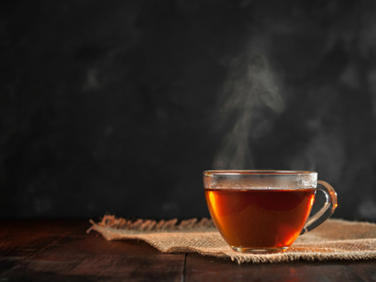 Черный чай может спасти человека от рака или деменции