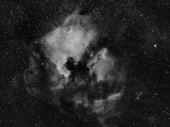 Снимки туманностей из созвездия Лебедя продемонстрировал новосибирский астрофотограф