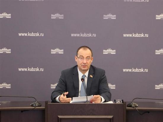 Председатель ЗСК Юрий Бурлачко рассказал о ключевых законах шестого созыва парламента