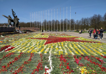 Рижская дума постановила начать подготовку к демонтажу памятника советским солдатам, установленного в парке Победы в столице республики
