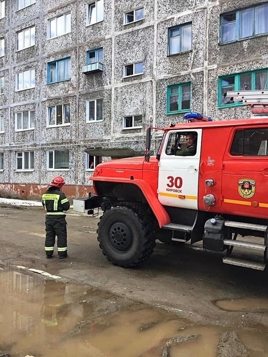На пожаре в Кировске пострадала женщина