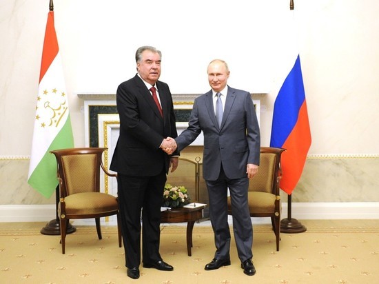 Путин и президент Таджикистана обсудили опасность из Афганистана