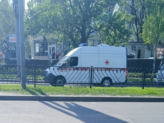 Один мирный житель погиб и четверо ранены при обстреле Докучаевска