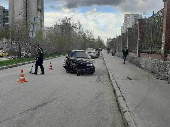 7-летнюю самокатчицу сбили в Юго-Западном микрорайоне Екатеринбурга