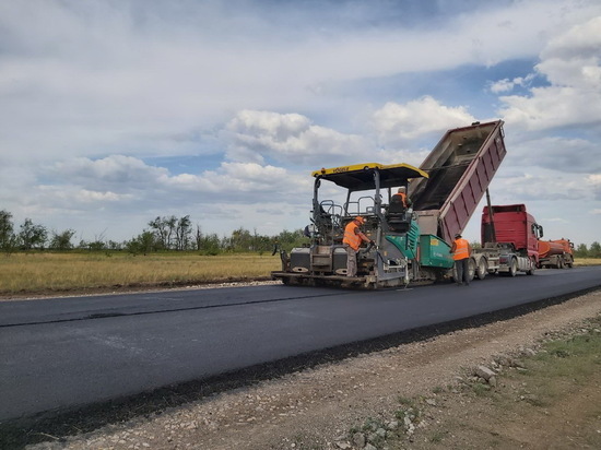 В Новоузенском районе отремонтируют дорогу