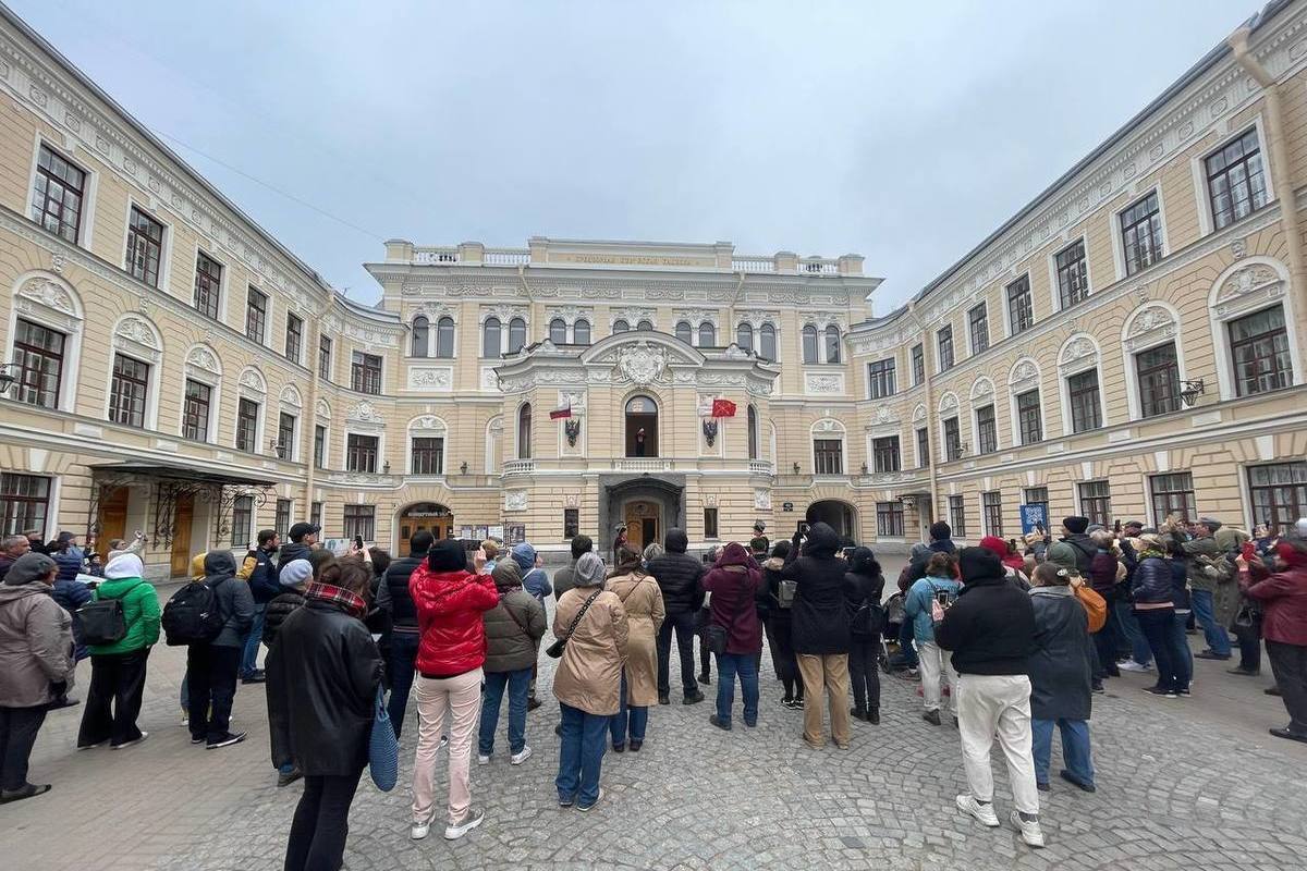 Дворцовая и капелла СПБ