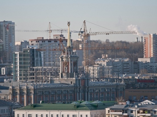 Свердловская область вошла в ТОП-10 по социально-экономическому положению