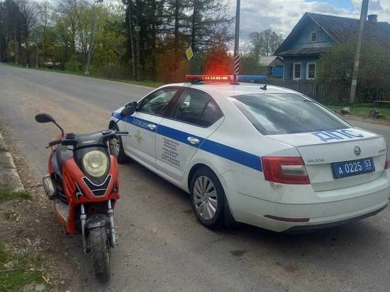 Пенсионер в Новгородском районе разъезжал пьяным на мопеде