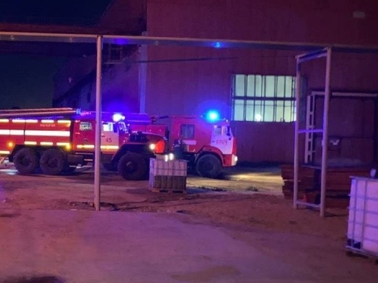 Ночью под Белгородом горел цех по производству лака