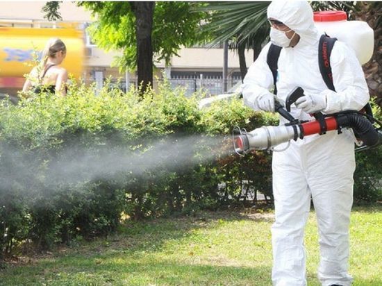 Лопатинский сад обработали от клещей