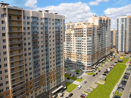 Объем продаж жилья в новостройках в Ленобласти упал в два раза за апрель 2022 года