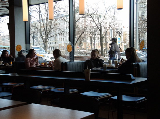 Сеть ресторанов «Макдональдс» откроется вновь под другим брендом