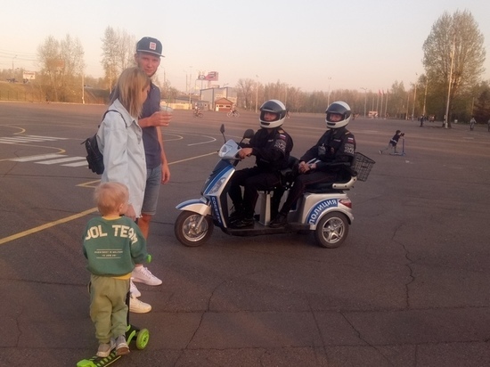 Туристическая полиция вышла на дежурство в популярные места отдыха в Красноярске