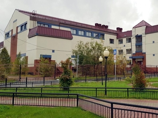 Обдорскую гимназию Салехарда разделят на два учебных заведения