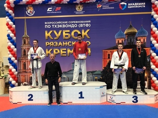 Спортсмен из Ноябрьска взял бронзу всероссийского турнира по тхэквондо