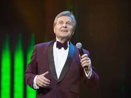 И сразу же вернулся в Россию