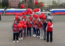 Волонтеры-медики Центра СПИД 17 мая провели на площади Ленина в Чите флешмоб в память тех, кто умер от этой опасной болезни