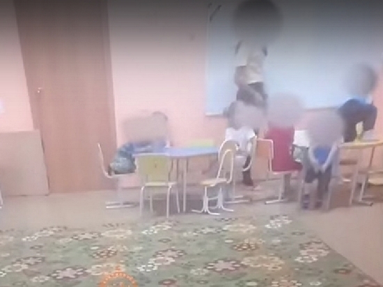 «Воспитатель объяснила поведение усталостью»: стали известны жуткие подробности скандала в детском саду Красноярска