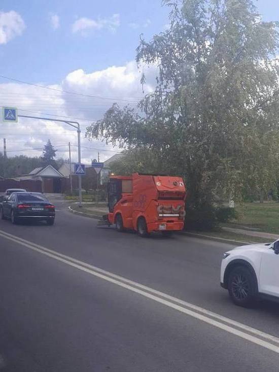 С белгородских улиц вывезли около 250 кубометров дорожного смета