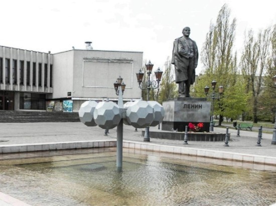 Советский фонтан у калининградского Дома искусств перевезут в музей