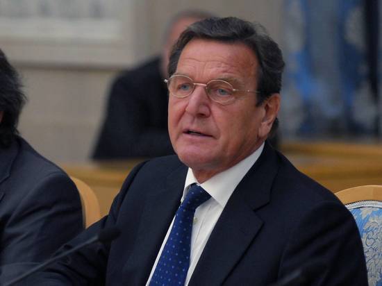 Европарламент призовет ввести санкции против экс-канцлера ФРГ Шредера