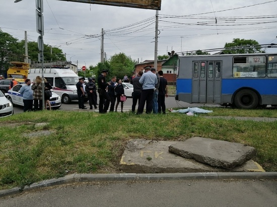 Прокуратура проверяет факт гибели девочки под колёсами троллейбуса в Краснодаре