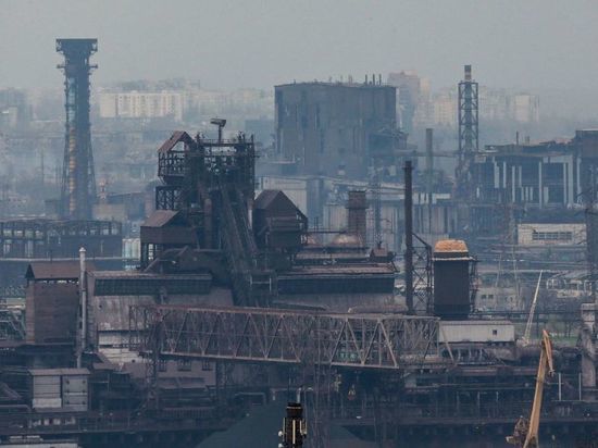 Захарова: Киев делает все, чтобы боевики и гражданские оставались на "Азовстали"