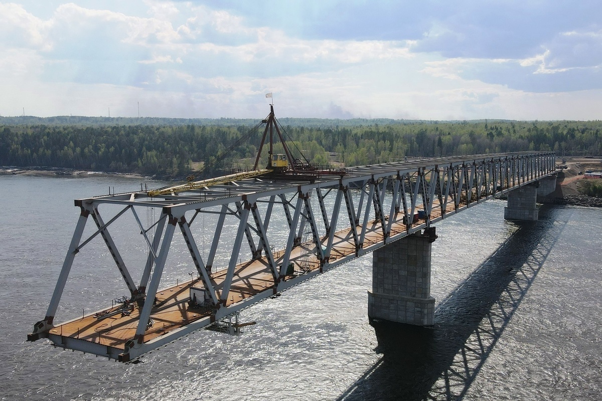 железнодорожный мост в красноярске