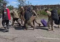 Из катакомб комбината «Азовсталь» вышли и сдались в плен почти тысяча украинских военных