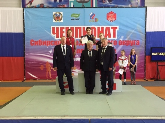 3 рекорда России установили спортсмены из Красноярского края на турнире по тяжелой атлетике
