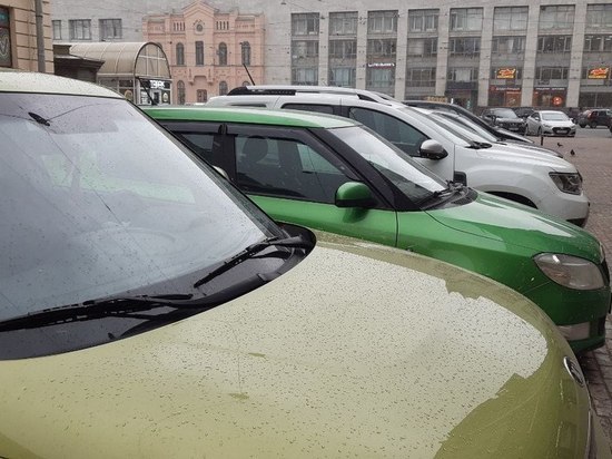 Петербуржцы стали чаще покупать машины в апреле после снижения ключевой ставки ЦБ