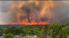 В Техасе горит больше двух тысяч гектаров леса: видео