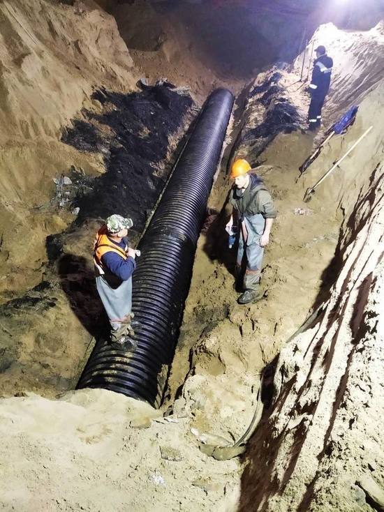 В Улан-Удэ обвалилось 6 метров канализационного коллектора