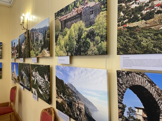 Греческий фотохудожник представил «Новый Афон» в Вологодской филармонии