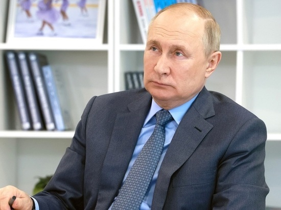 Путин поручил пересмотреть стратегию России в ВТО
