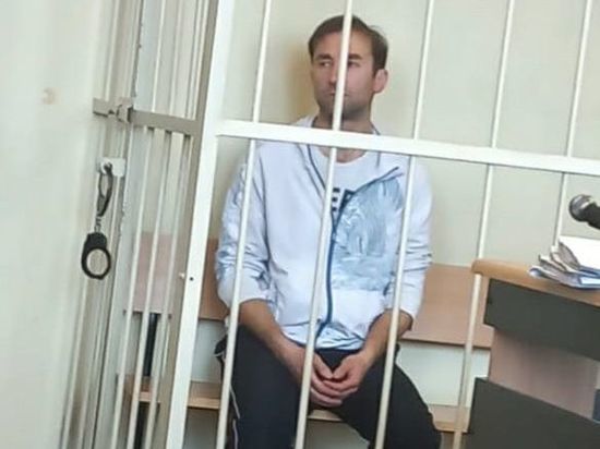 Коммерсанта арестовали за вымогательство 650 тысяч рублей у директора мясокомбината в Горбунках