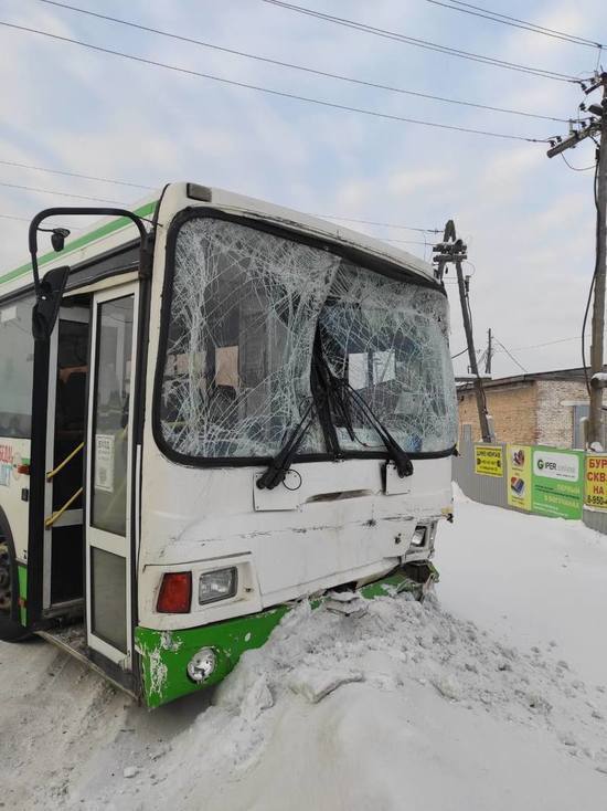 Травмировавший пассажиров водитель автобуса из Красноярского края пойдет под суд