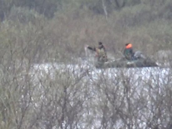 Они ловили рыбу жаберными сетями на реке Старая Вычегда