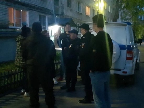 В Дзержинске мужчина напал на девочек-подростков