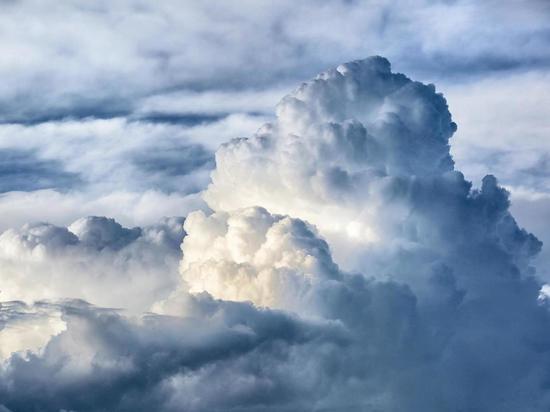 Для Мурманской области предсказали облачную и ветреную погоду