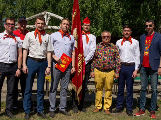 Празднование 100-летия пионерии прошло в Барнаульском парке «Лесная сказка»