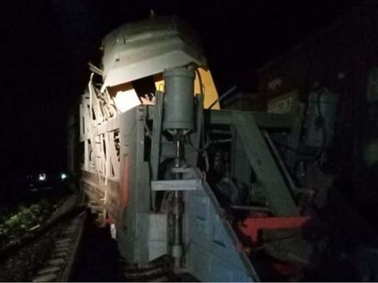 Локомотив поезда поврежден из-за ЧП в Альшеевском районе Башкирии