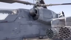 Опубликованы кадры атаки вертолетов Ка-52 на замаскированные позиции ВСУ: видео